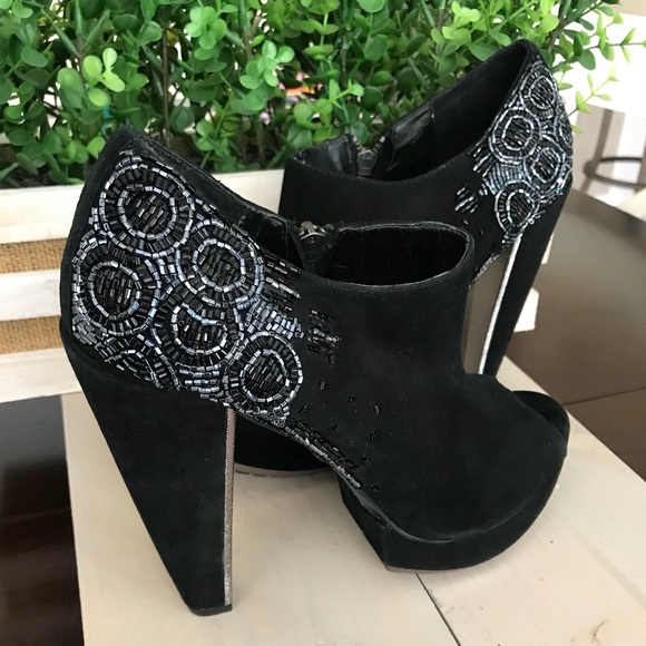 Sam Edelman Una Embellished Black Peep Toe Heels - Picture 8 of 8